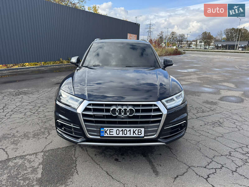 Внедорожник / Кроссовер Audi Q5 2019 в Полтаве