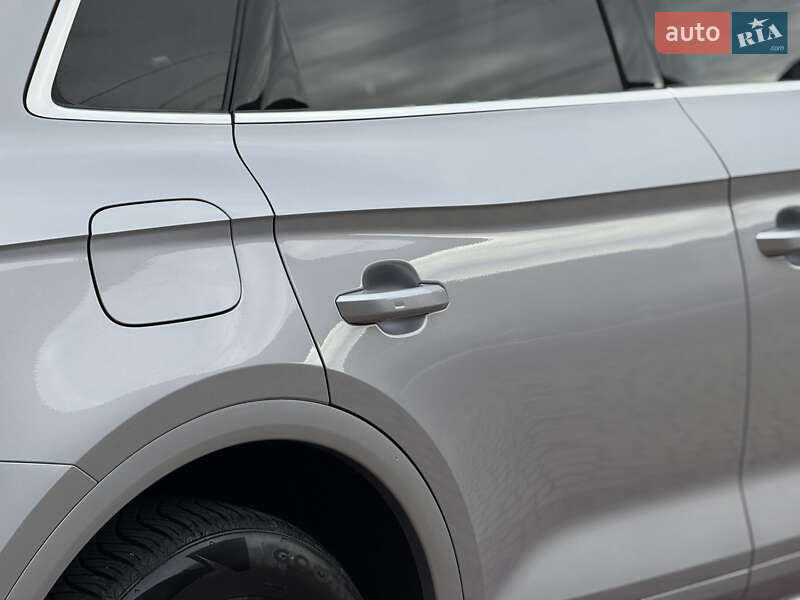 Внедорожник / Кроссовер Audi Q5 2021 в Мукачево