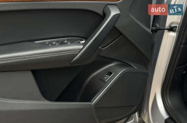 Позашляховик / Кросовер Audi Q5 2021 в 