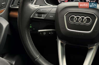 Позашляховик / Кросовер Audi Q5 2021 в 