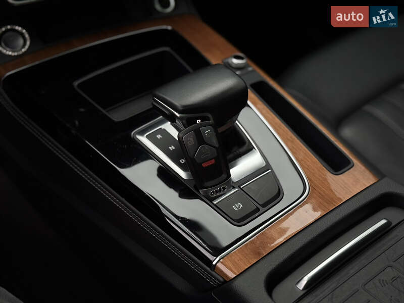 Внедорожник / Кроссовер Audi Q5 2021 в Мукачево