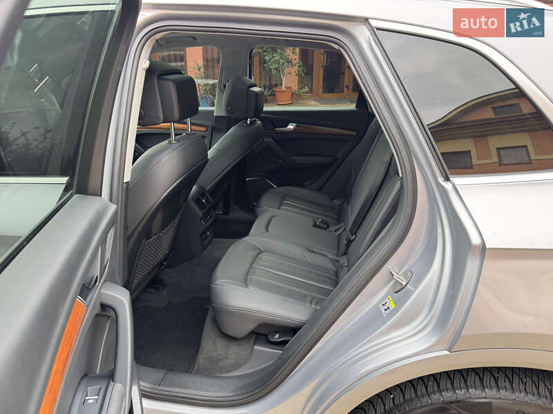 Внедорожник / Кроссовер Audi Q5 2021 в Мукачево