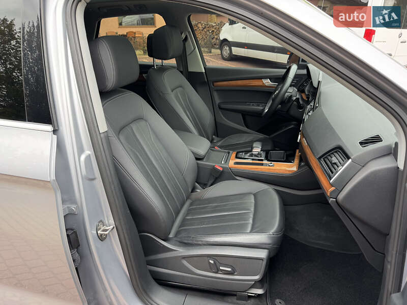 Внедорожник / Кроссовер Audi Q5 2021 в Мукачево