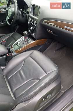 Позашляховик / Кросовер Audi Q5 2012 в  фото 57 Позашляховик / Кросовер Audi Q5 2012 в