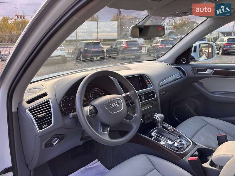 Внедорожник / Кроссовер Audi Q5 2017 в Львове