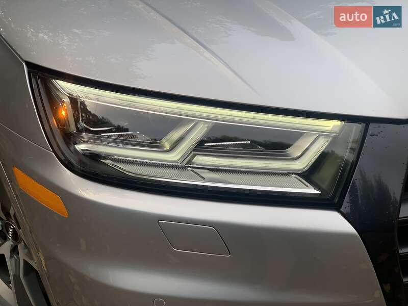 Внедорожник / Кроссовер Audi Q5 2018 в Дрогобыче