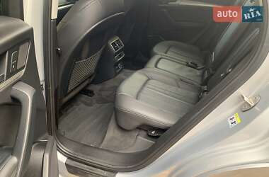 Позашляховик / Кросовер Audi Q5 2018 в 