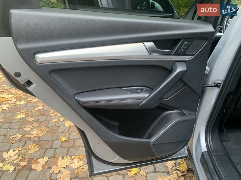 Внедорожник / Кроссовер Audi Q5 2018 в Дрогобыче