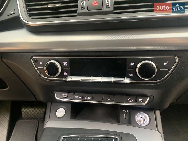Внедорожник / Кроссовер Audi Q5 2018 в Дрогобыче