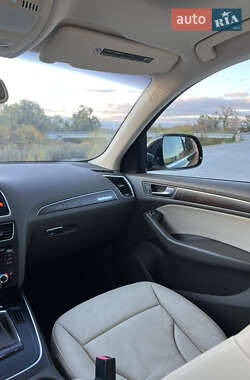 Внедорожник / Кроссовер Audi Q5 2015 в 