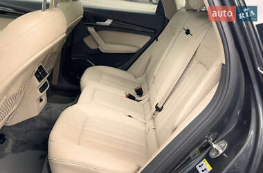 Внедорожник / Кроссовер Audi Q5 2018 в 