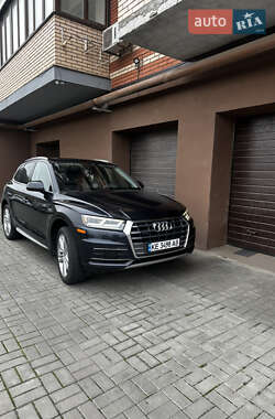 Позашляховик / Кросовер Audi Q5 2017 в Дніпрі