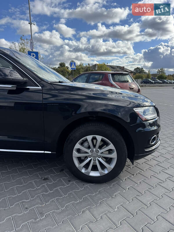 Позашляховик / Кросовер Audi Q5 2014 в Луцьку