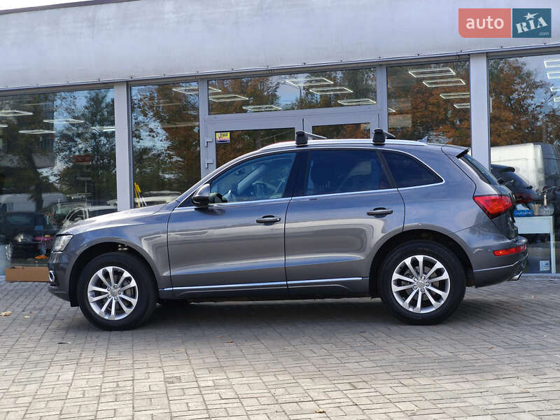 Позашляховик / Кросовер Audi Q5 2015 в Дніпрі