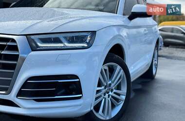 Внедорожник / Кроссовер Audi Q5 2018 в 
