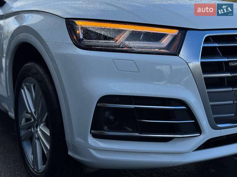 Позашляховик / Кросовер Audi Q5 2018 в Рівному