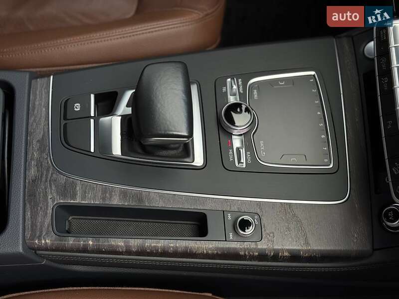Позашляховик / Кросовер Audi Q5 2018 в Рівному
