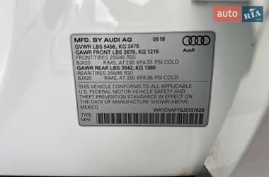 Внедорожник / Кроссовер Audi Q5 2018 в 
