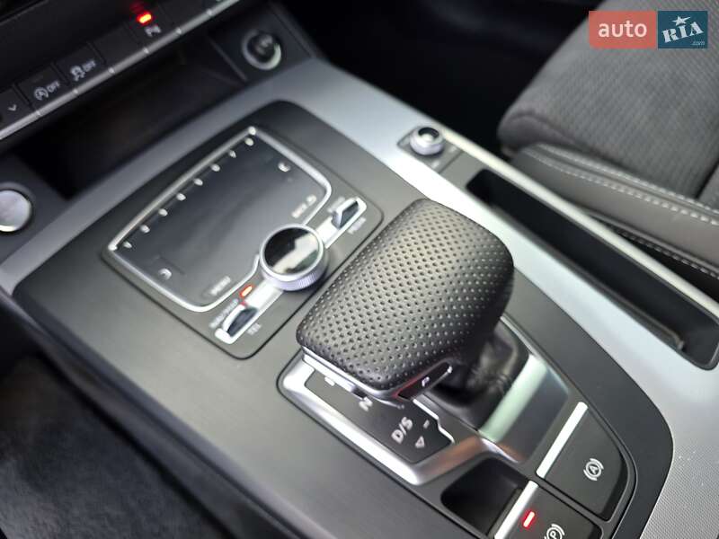 Внедорожник / Кроссовер Audi Q5 2017 в Коломые