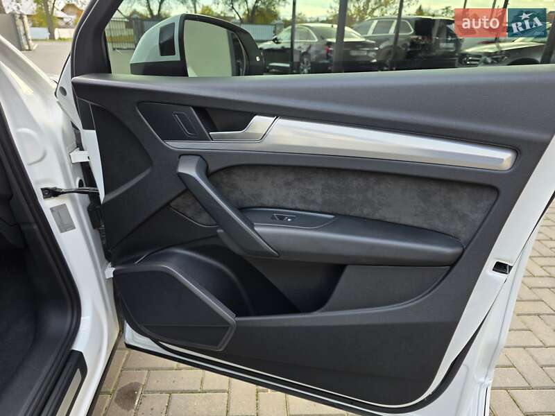 Внедорожник / Кроссовер Audi Q5 2017 в Коломые