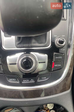 Позашляховик / Кросовер Audi Q5 2012 в 