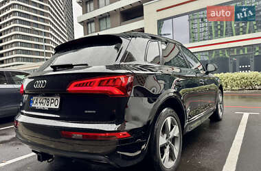 Внедорожник / Кроссовер Audi Q5 2020 в Киеве