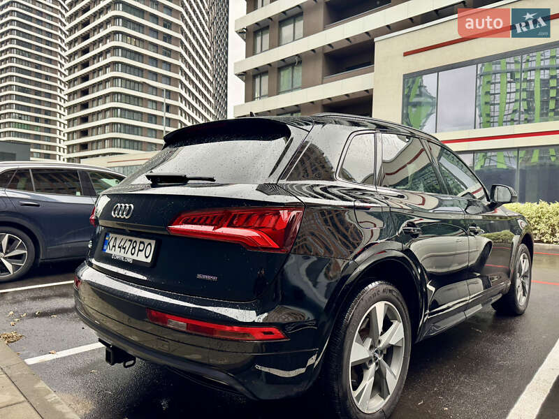 Внедорожник / Кроссовер Audi Q5 2020 в Киеве