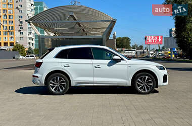 Позашляховик / Кросовер Audi Q5 2022 в  фото 5 Позашляховик / Кросовер Audi Q5 2022 в