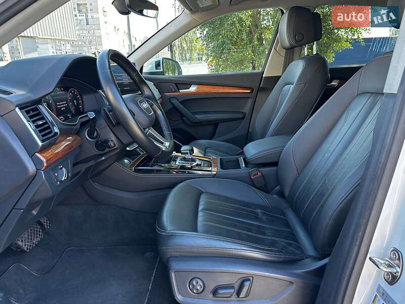 Позашляховик / Кросовер Audi Q5 2022 в Дніпрі фото 10 Позашляховик / Кросовер Audi Q5 2022 в Дніпрі