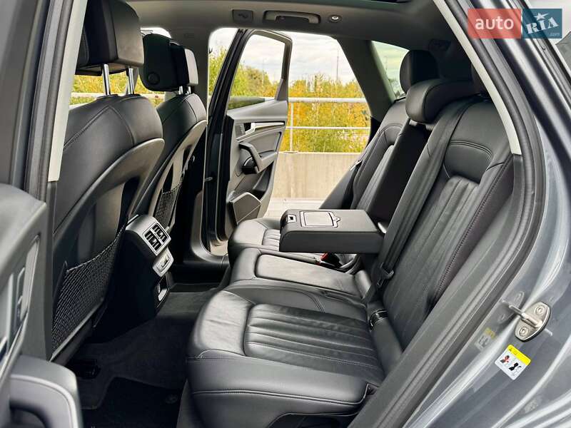 Позашляховик / Кросовер Audi Q5 2018 в Києві