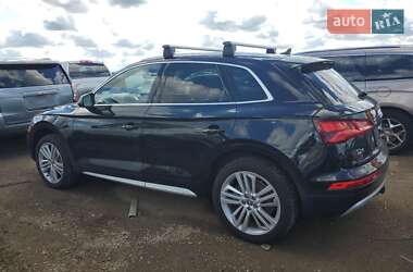 Позашляховик / Кросовер Audi Q5 2017 в 