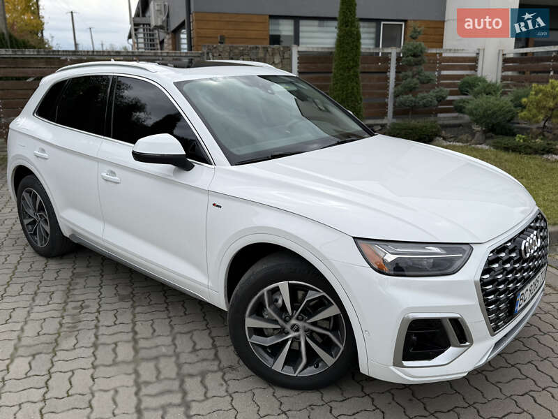 Позашляховик / Кросовер Audi Q5 2022 в Стрию