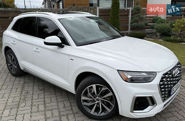 Внедорожник / Кроссовер Audi Q5 2022 в 