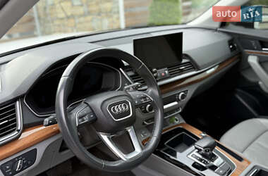 Внедорожник / Кроссовер Audi Q5 2022 в 
