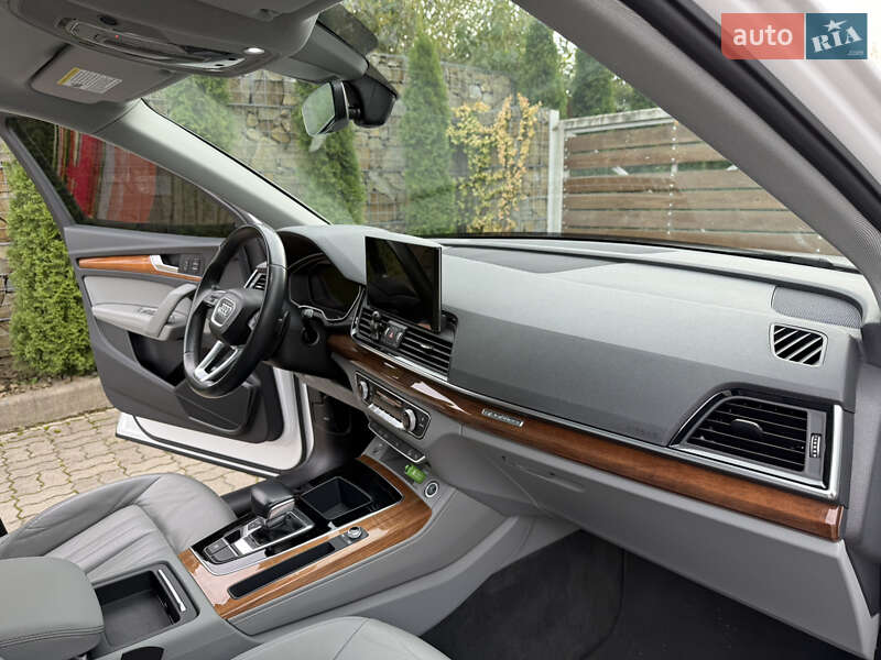 Позашляховик / Кросовер Audi Q5 2022 в Стрию