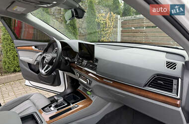 Внедорожник / Кроссовер Audi Q5 2022 в 