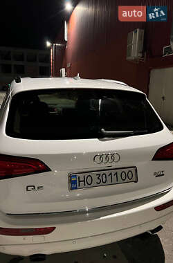 Внедорожник / Кроссовер Audi Q5 2016 в 