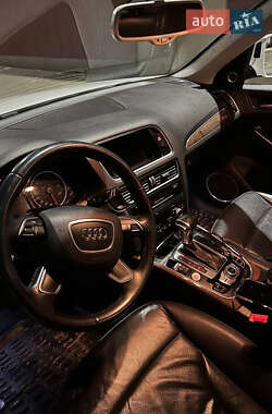 Внедорожник / Кроссовер Audi Q5 2016 в 