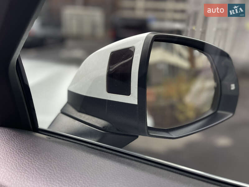 Позашляховик / Кросовер Audi Q5 2017 в Києві фото 12 Позашляховик / Кросовер Audi Q5 2017 в Києві