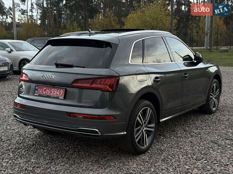 Позашляховик / Кросовер Audi Q5 2020 в Києві