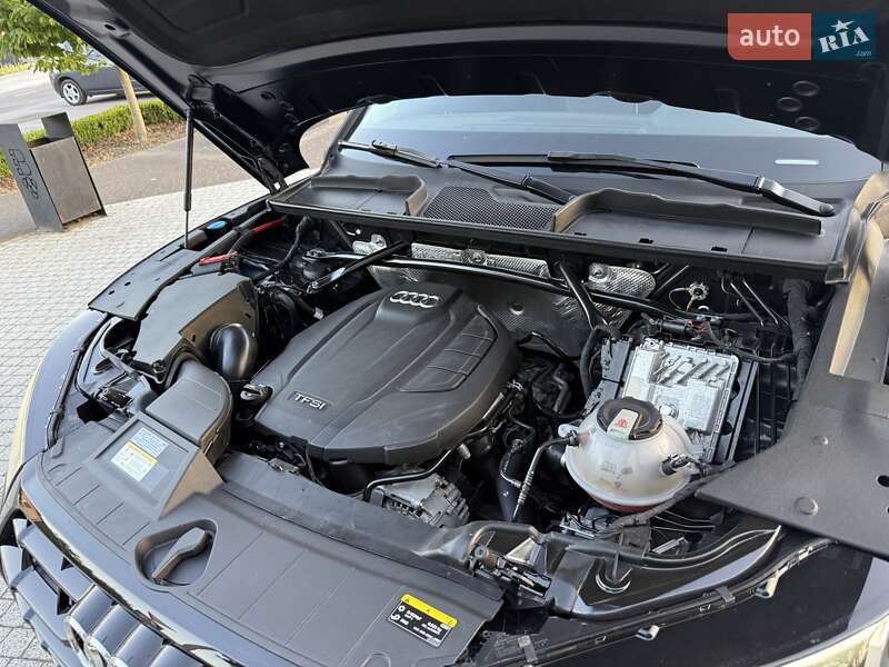 Позашляховик / Кросовер Audi Q5 2020 в Львові