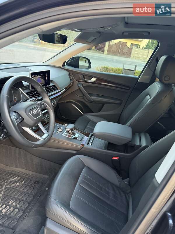 Позашляховик / Кросовер Audi Q5 2020 в Львові