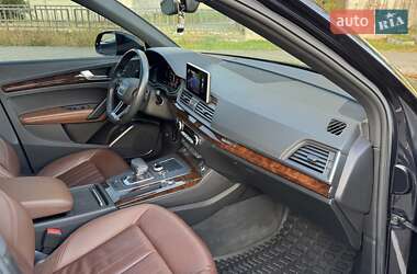 Внедорожник / Кроссовер Audi Q5 2019 в 
