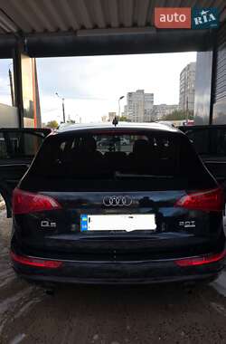 Позашляховик / Кросовер Audi Q5 2011 в 