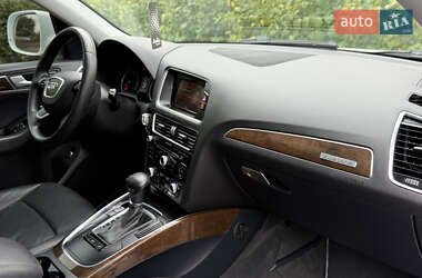 Внедорожник / Кроссовер Audi Q5 2012 в 