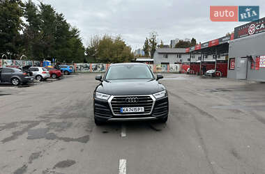 Позашляховик / Кросовер Audi Q5 2019 в 