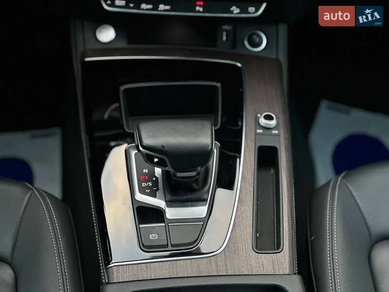 Позашляховик / Кросовер Audi Q5 2020 в Луцьку фото 17 Позашляховик / Кросовер Audi Q5 2020 в Луцьку