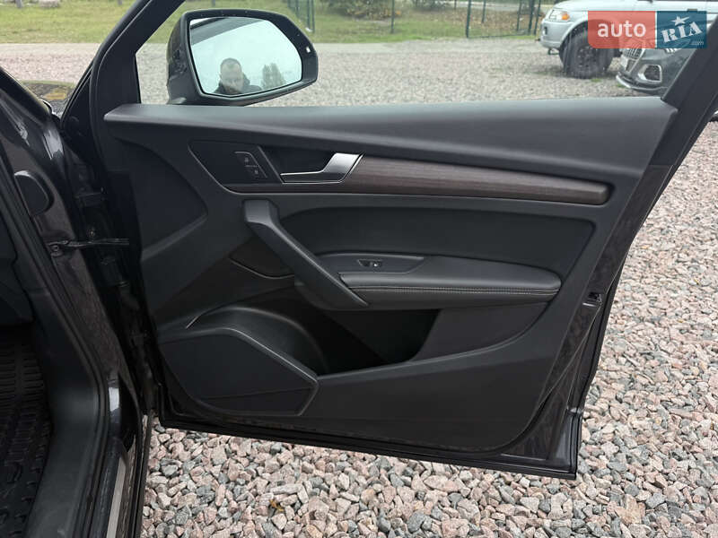 Позашляховик / Кросовер Audi Q5 2021 в Києві фото 16 Позашляховик / Кросовер Audi Q5 2021 в Києві