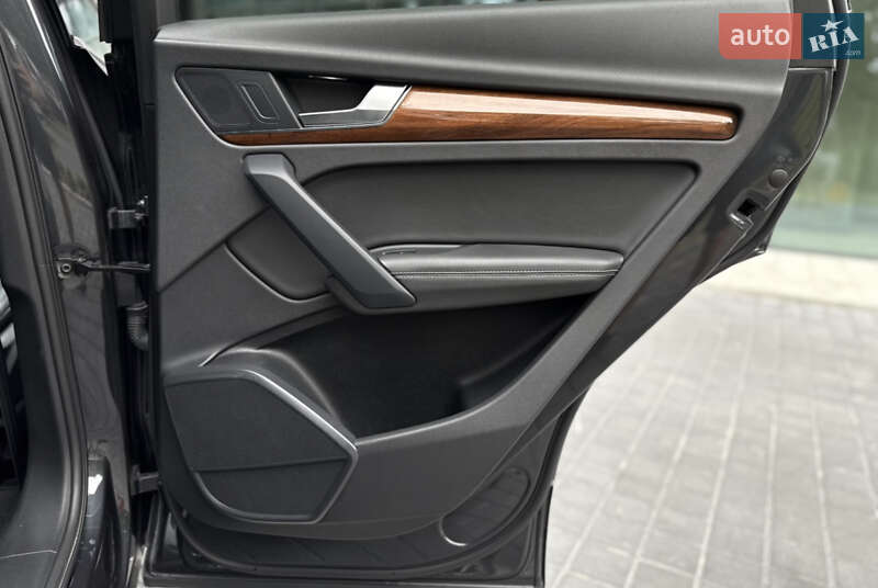 Внедорожник / Кроссовер Audi Q5 2020 в Львове