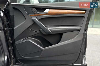 Внедорожник / Кроссовер Audi Q5 2020 в 